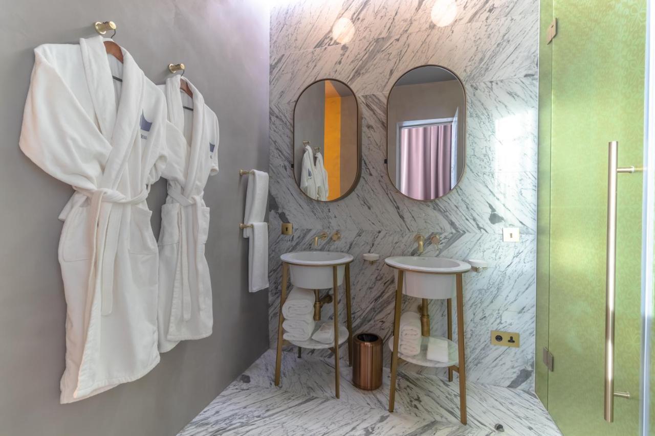The Veil Hotel Astana Exterior foto Bathroom